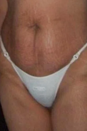 Mujer mexicana madura se quita la ropa — foto 5