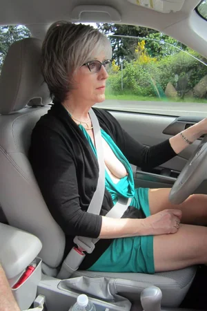 Anciana dispuesta a mamadas y orgías — foto 24