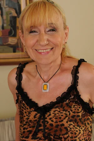 Redhead Granny Loving Young Cock — photo 1