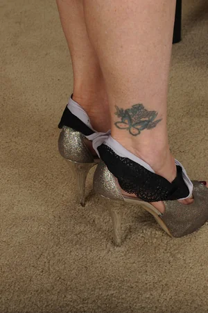 Slim Mature Woman Wants Head To Toe Licking — photo 20