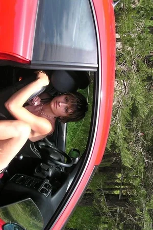 Wife at Summer House and in Nature — photo 16