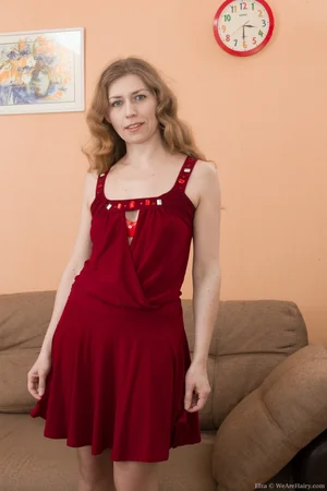 Femme naturelle Elsa — photo 1