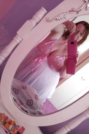 Selfies of Chubby Matures — photo 27
