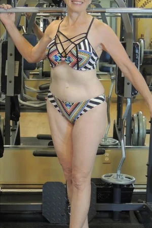 Mature Fit Babes in Bikinis — photo 25