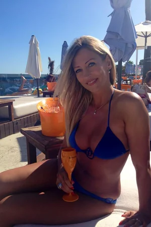 Stunning Hungarian Babe in Swimsuit — photo 1