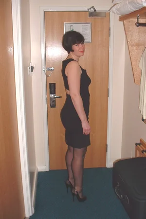 Photos Of Lady Who Took Off Panties — photo 4