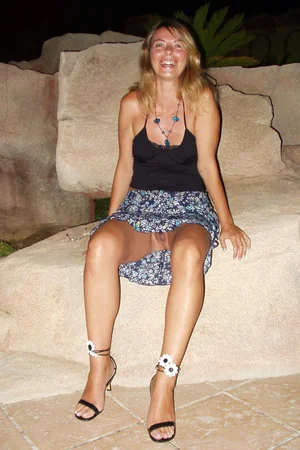 Ella solo se afeita un poco el coño — foto 47