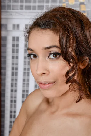 Beautiful Mixed Girl Spreads Legs Waiting for Sex — photo 20