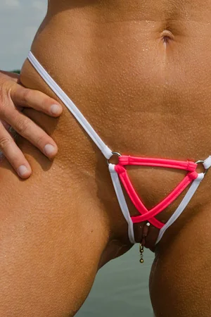 Tina Matura In Microbikini — foto 21
