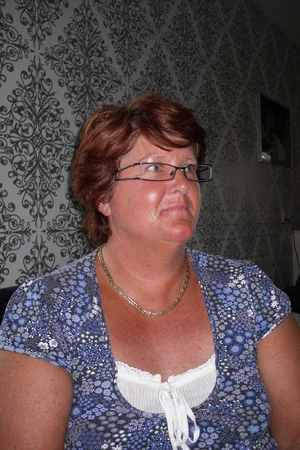 Redhead Granny Carolina — photo 1