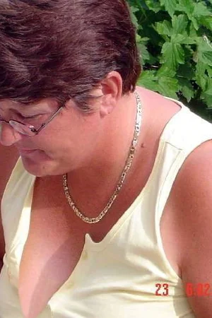 Redhead Granny Carolina — photo 2