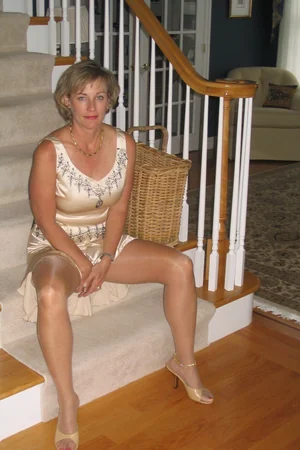 Sexy Country Woman — photo 11