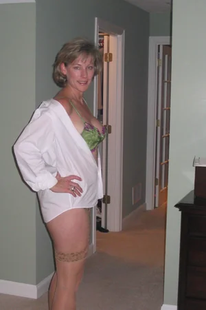 Sexy Country Woman — photo 23