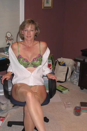 Sexy Country Woman — photo 33