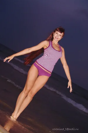 Magra Tatka de biquíni e vestido — foto 14