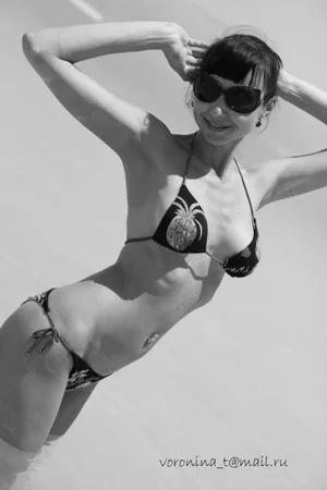 Magra Tatka de biquíni e vestido — foto 18