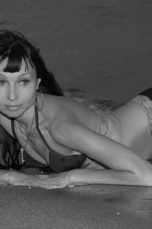 Magra Tatka de biquíni e vestido — foto 38