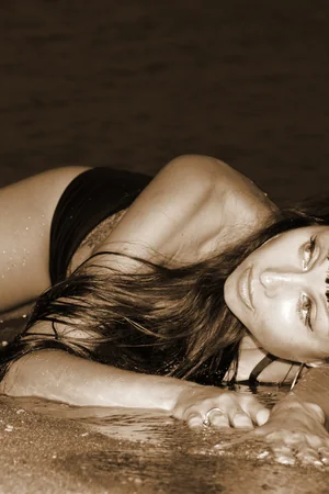 Magra Tatka de biquíni e vestido — foto 46