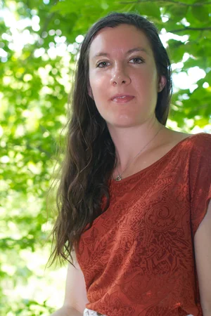 Alexandra nuda nel bosco — foto 1