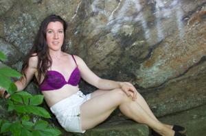 Александра голая в лесу - фото #20