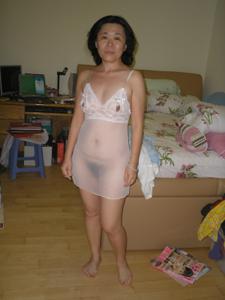 Худая грудь зрелой азиатки - фото #4