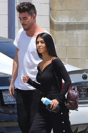 Simplement Kourtney Kardashian — photo 30