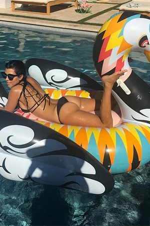 Simplement Kourtney Kardashian — photo 38