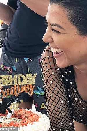 Simplement Kourtney Kardashian — photo 48