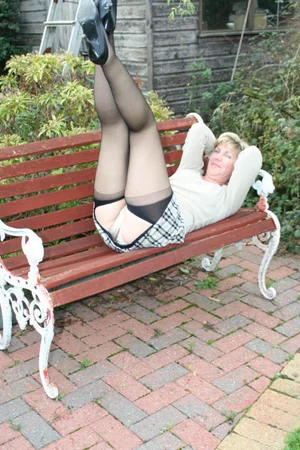 Stuffy Englishwoman Sarah in Her Own Backyard — photo 23