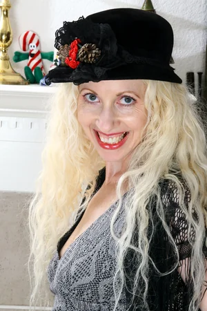 Mature Blonde Strips Completely and Shows Slender Body — photo 4