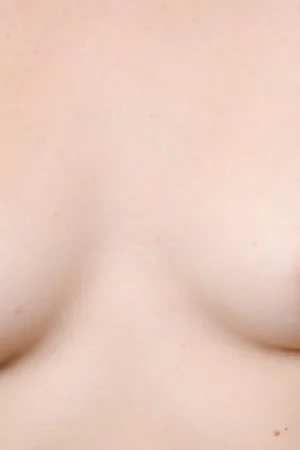 Slender MILF Takes Off Pink Panties and Touches Pussy — photo 101