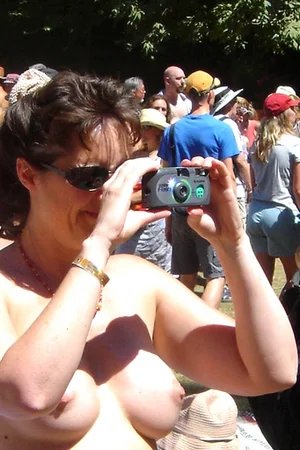 clichés érotiques uniques avec des flashs féminins accidentels — photo 39