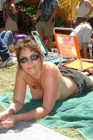 clichés érotiques uniques avec des flashs féminins accidentels — photo 42