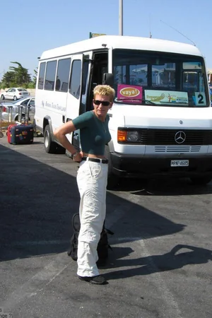 Milf on Vacation Deepthroats Someone Else Husband — photo 10