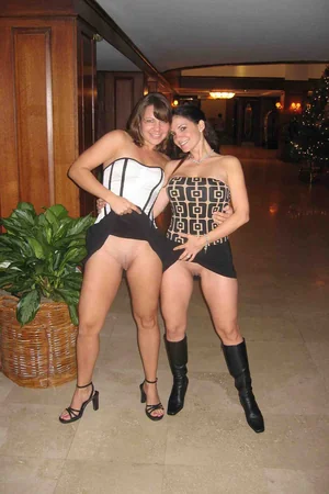 Capturas únicas de chicas sexis sin bragas — foto 44