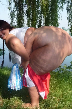 Nude Photos of Very Fat Woman with Thick Ass — photo 12