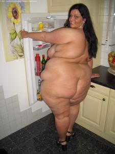 Фотографии в стиле ню очень жирной женщины с толстой жопой - фото #27