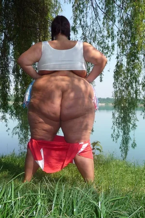 Nude Photos of Very Fat Woman with Thick Ass — photo 4