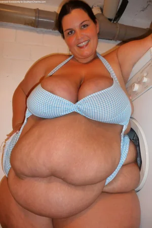 Nude Photos of Very Fat Woman with Thick Ass — photo 47