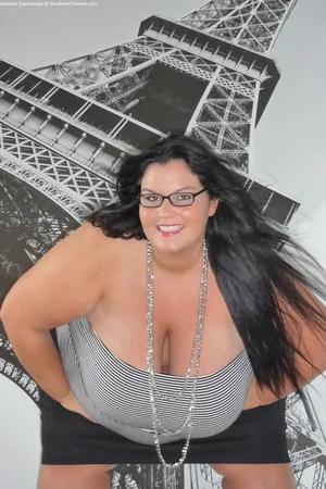 Nude Photos of Very Fat Woman with Thick Ass — photo 5