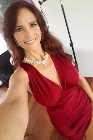 Selfies da safada peitudona Syren de Mer sem sutiã — foto 65