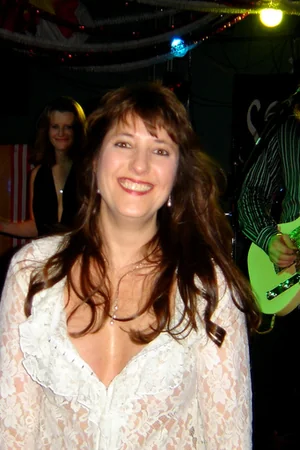 American Milf Constantly Flashes Tits — photo 4
