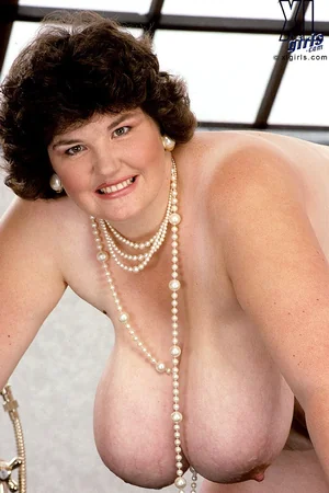 Hairy Pussy and Big Tits of Chubby Brunette — photo 68