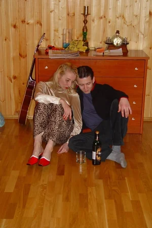 Étudiant saoule son prof et la baise — photo 1