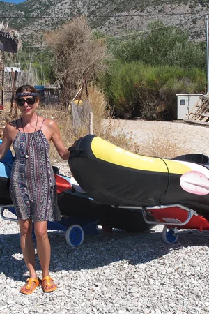 Mulher madura italiana ama tomar sol de topless — foto 35