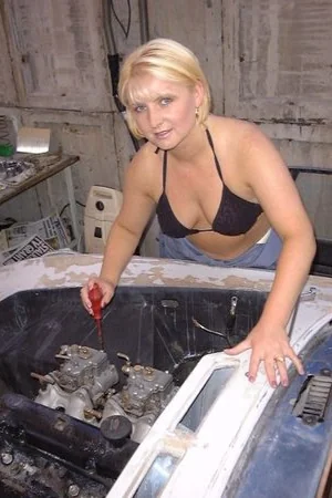 Bionda nata per spettacoli di nudo — foto 5