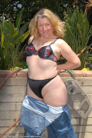 Mature Country Woman Stripping — photo 15