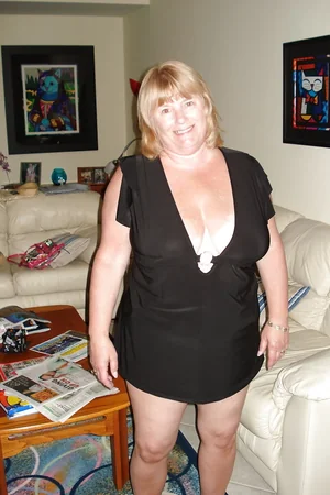 Laura gordita en negligé — foto 18