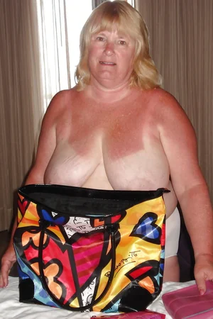 Laura gordita en negligé — foto 2