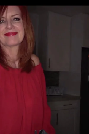 Entrou no quarto do cara à noite e fez mais do que apenas masturbar — foto 3
